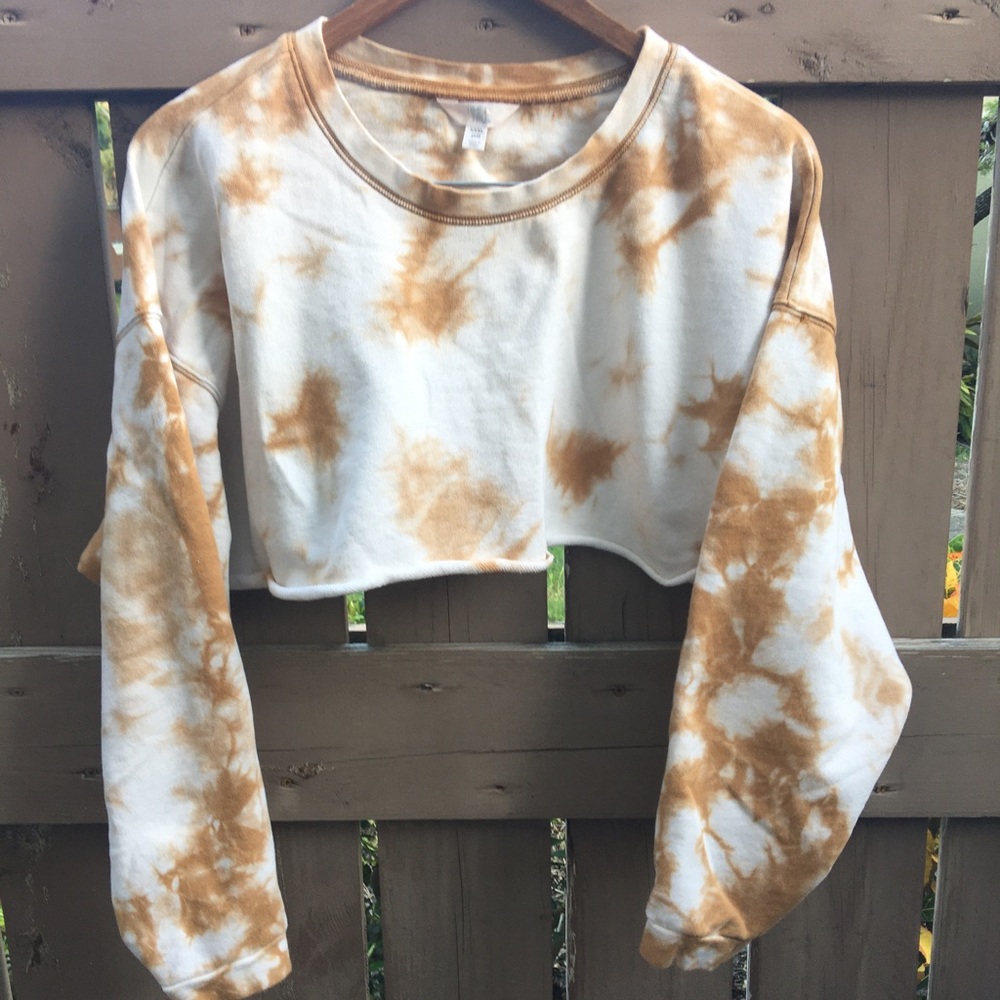 ⭐️ LAST CHANCE ⭐️ Cropped Tie Dye Sweatshirt Sz 22 - EUC